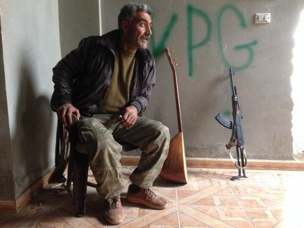 Rassegna Oblò #1 – “Dentro Kobane. Gioia e cooperazione”: anticipazioni con Ivan Grozny